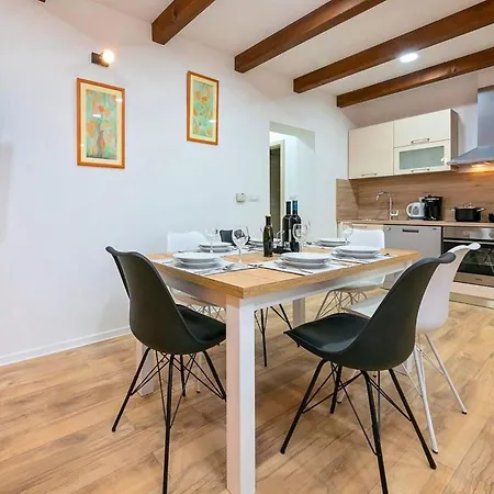 Piantadela Appartement Karojba
