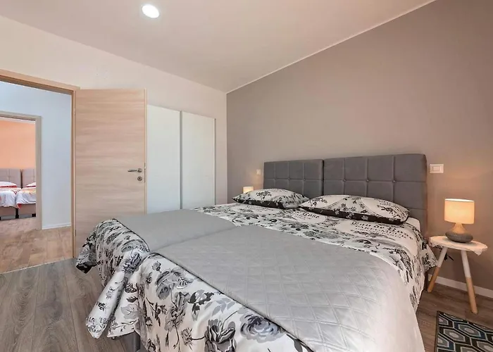 Piantadela Apartment *